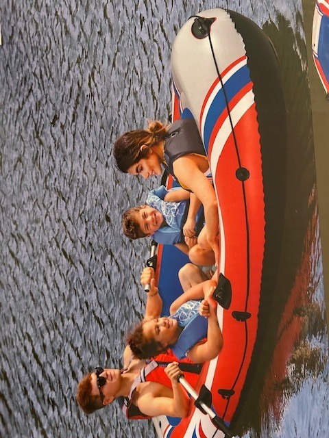 Ozark Trail 4-Person Inflatable Raft With 2 Oars And Pump New In The Box 704 Lbs