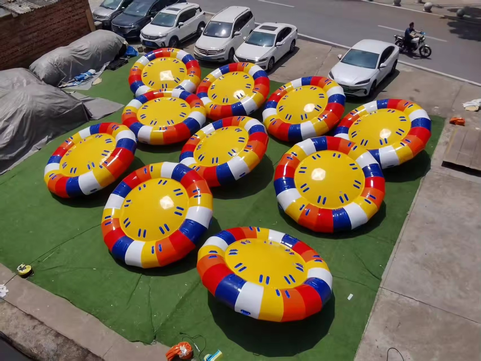10ft Inflatable Spinning UFO Disco Boat Towable Tube for Outdoor Water Games