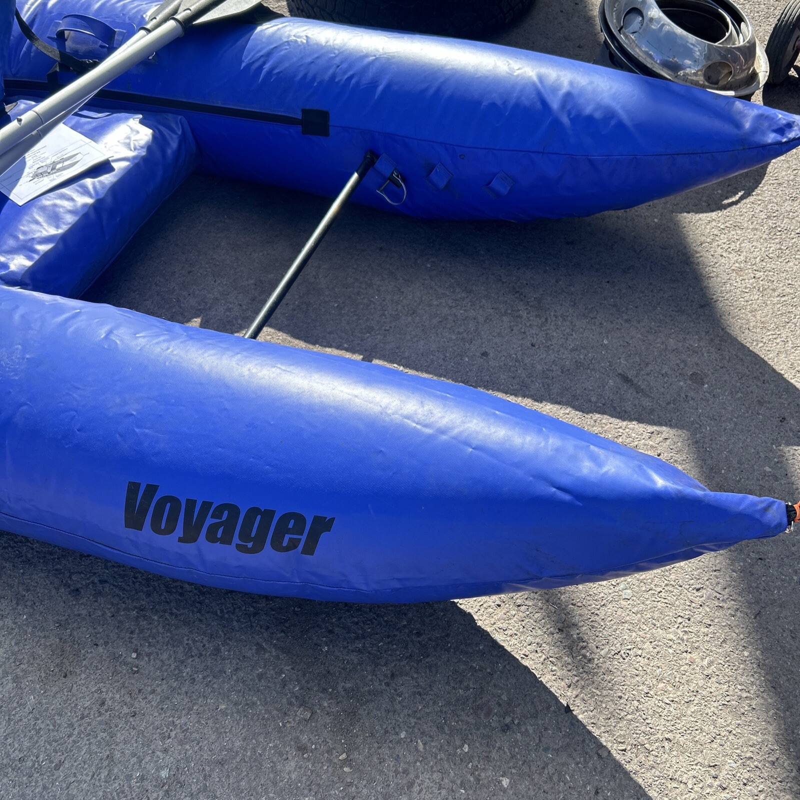 The Creek Company Voyager Frameless Pontoon w/ Pump Oars Bag ++