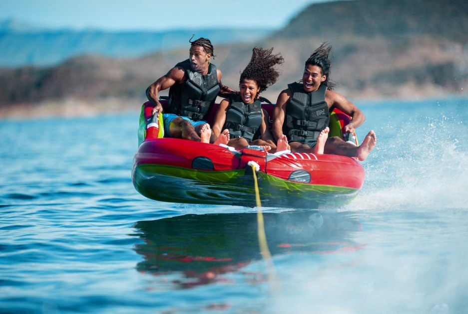 Towable Tube for Boating 1-3 Riders Boating Tubes Towable Water Sport