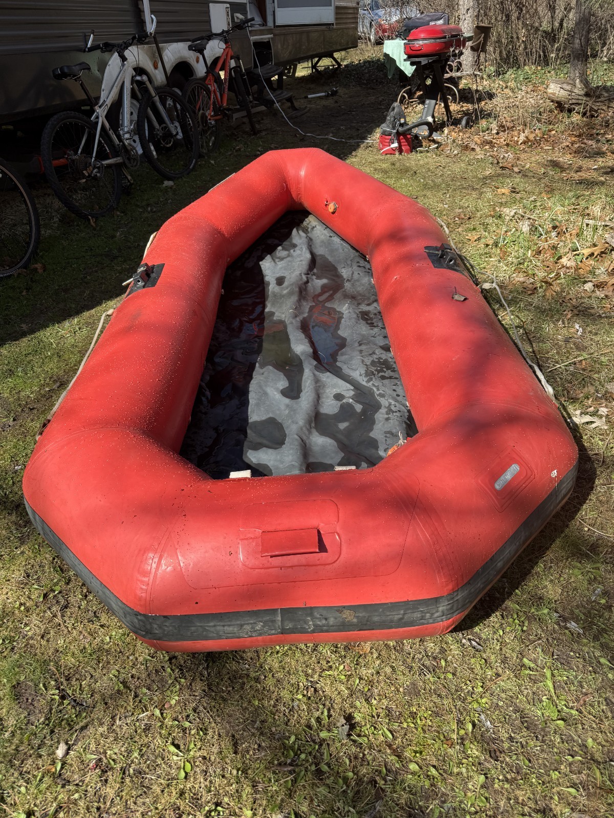 Achilles Inflatable Dinghy 9’8″ x 4’10», Threaded Oar Pins (No Oars)