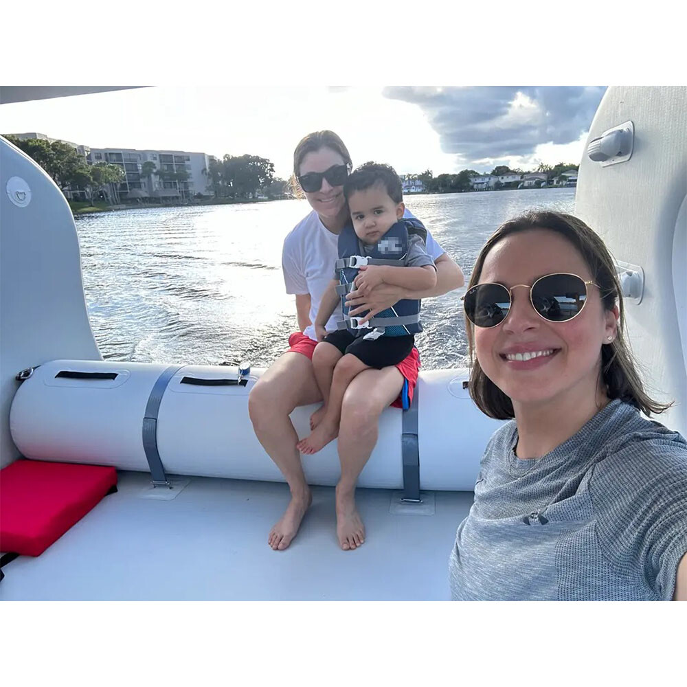 Hot Inflatable Electric Boat Inflatable House Boat For Ocean Lake Water play
