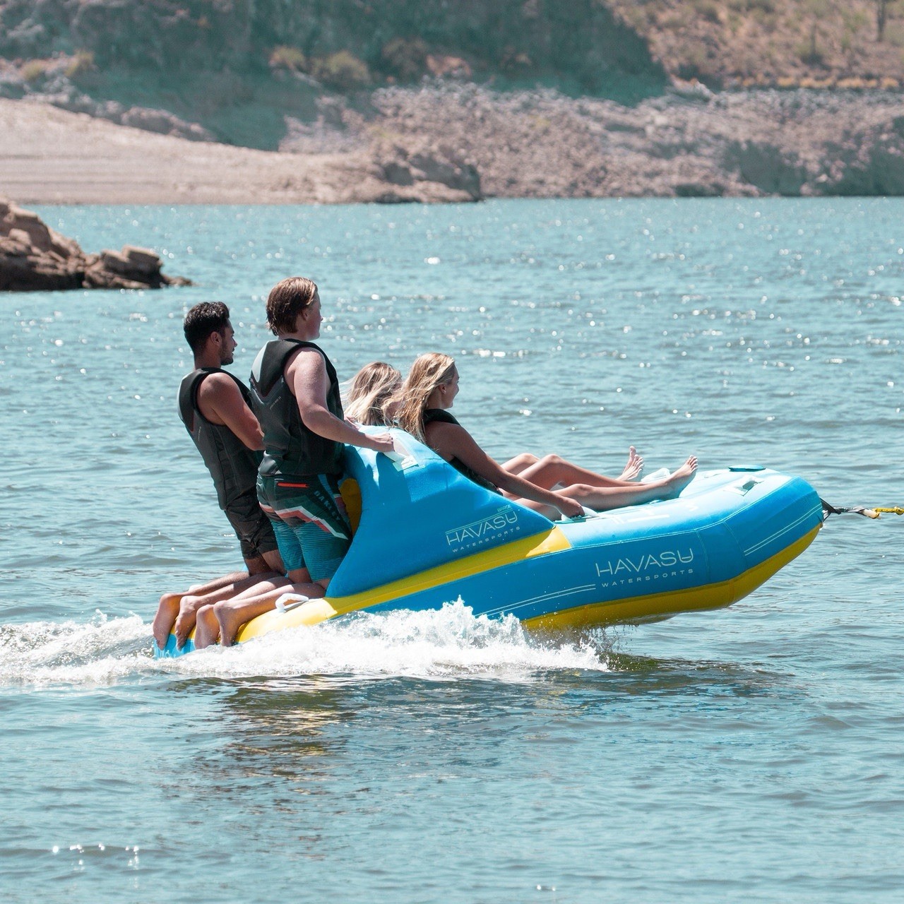 4 Person Towable Tube Boat Water Sport Floating Lounge Raft 510 lb w/Pump & Rope