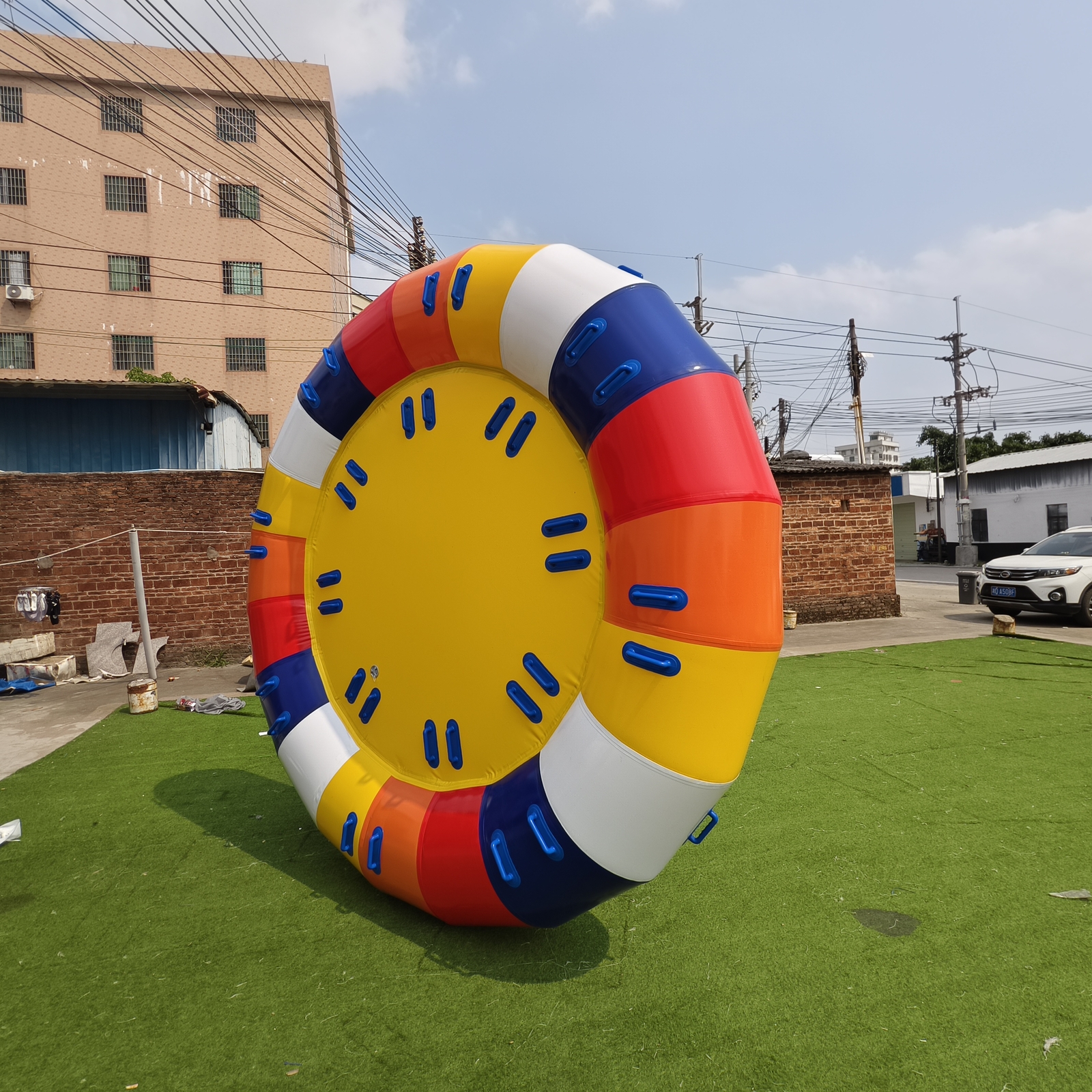 Inflatable Towable Tube Spinning UFO Disco Boat Outdoor Fun Fit for 6 Person