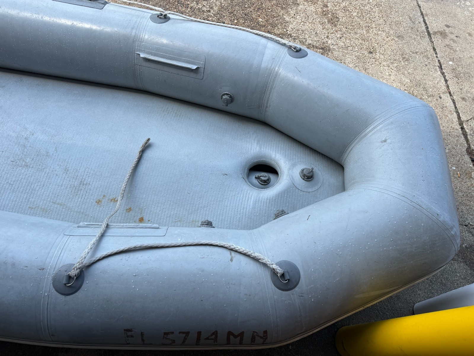 Achilles inflatable boat Lsl-5 1160 lbs. capacity