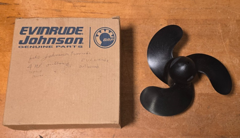 Evinrude Johnson BRP Plastic Outboard Propeller 7 1/2 x 6 318487