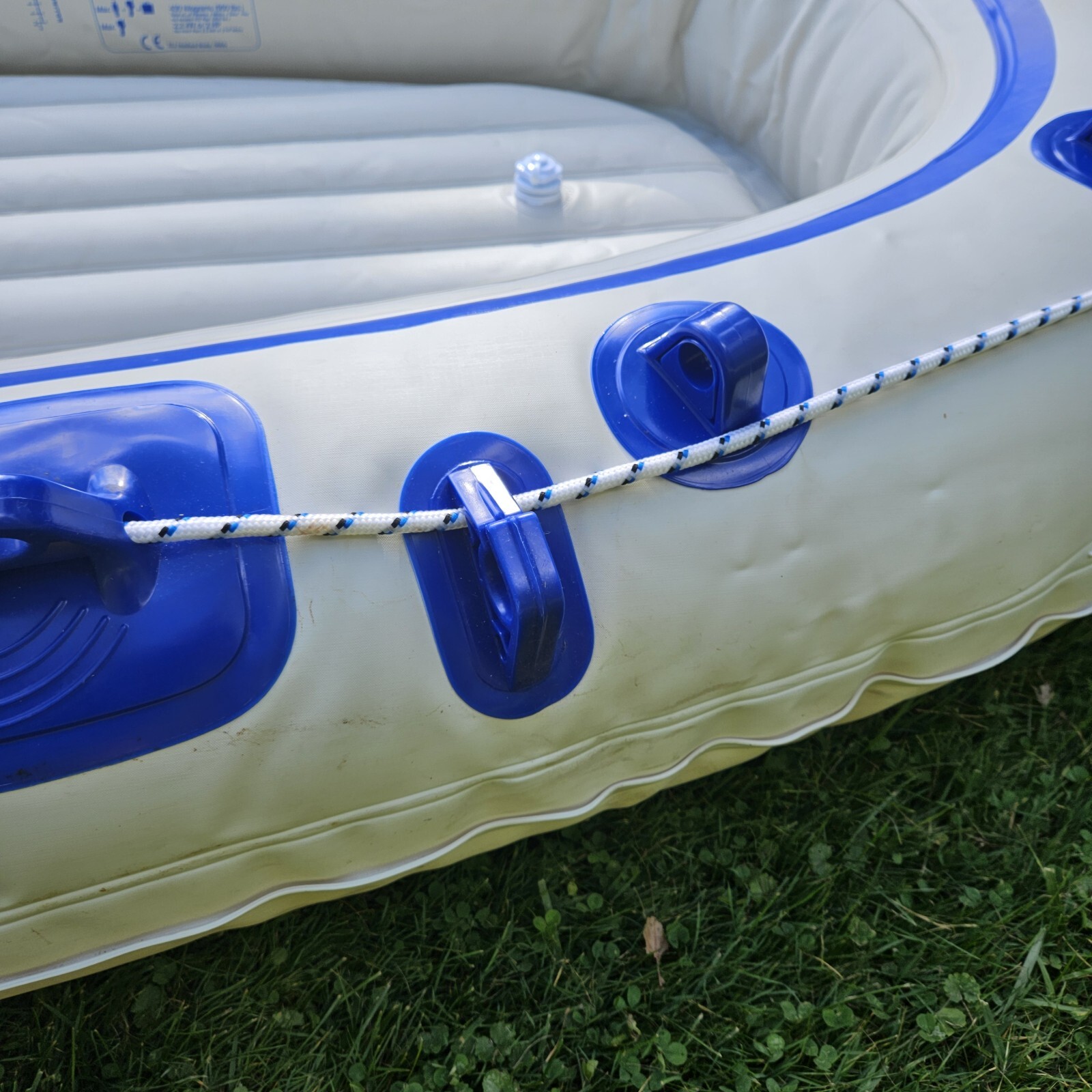 Sea Eagle SE8 Inflatable Boat 9 foot Inflatable Fishing Raft
