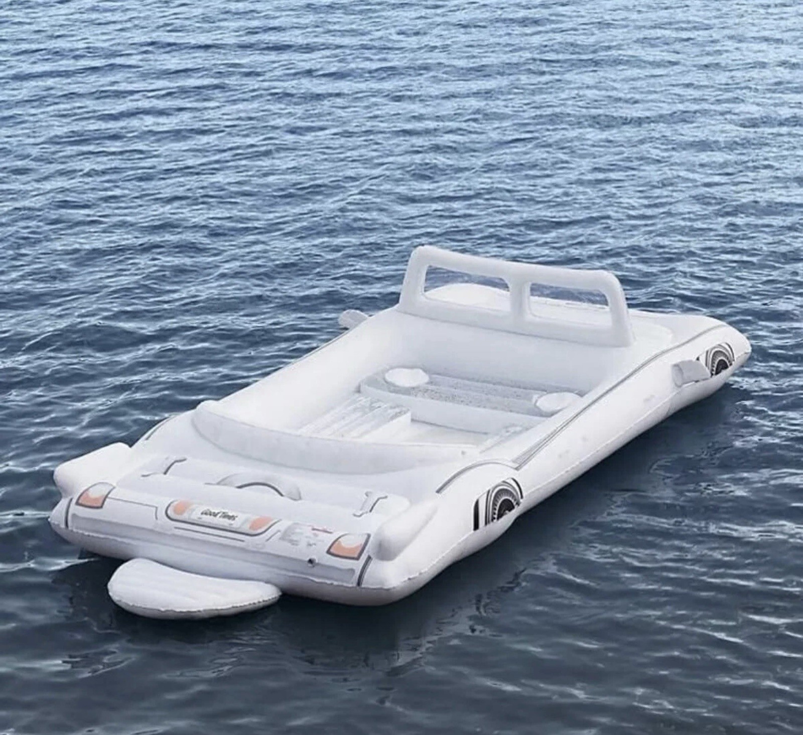 Member’s Mark White Inflatable Convertible Cruiser 6-Person Capacity New L2884