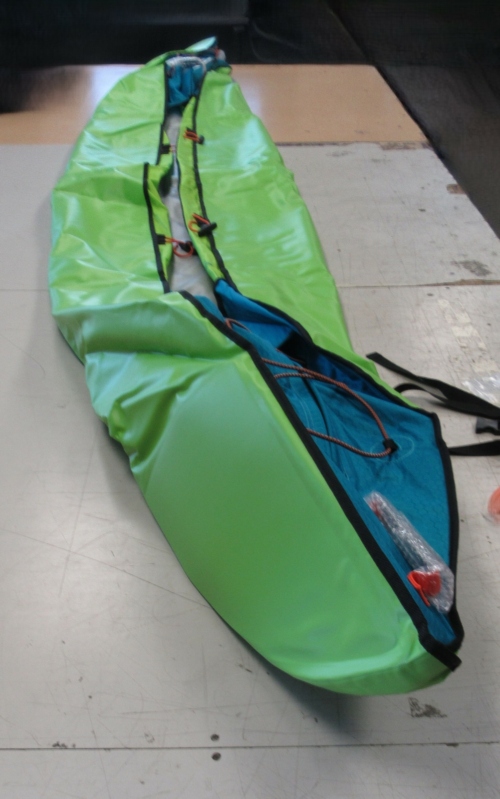 HO SPORTS INFLATABLE BEACON KAYAK W/ CARRY BAG & PUMP HOSB12639F121 OUTDOORS