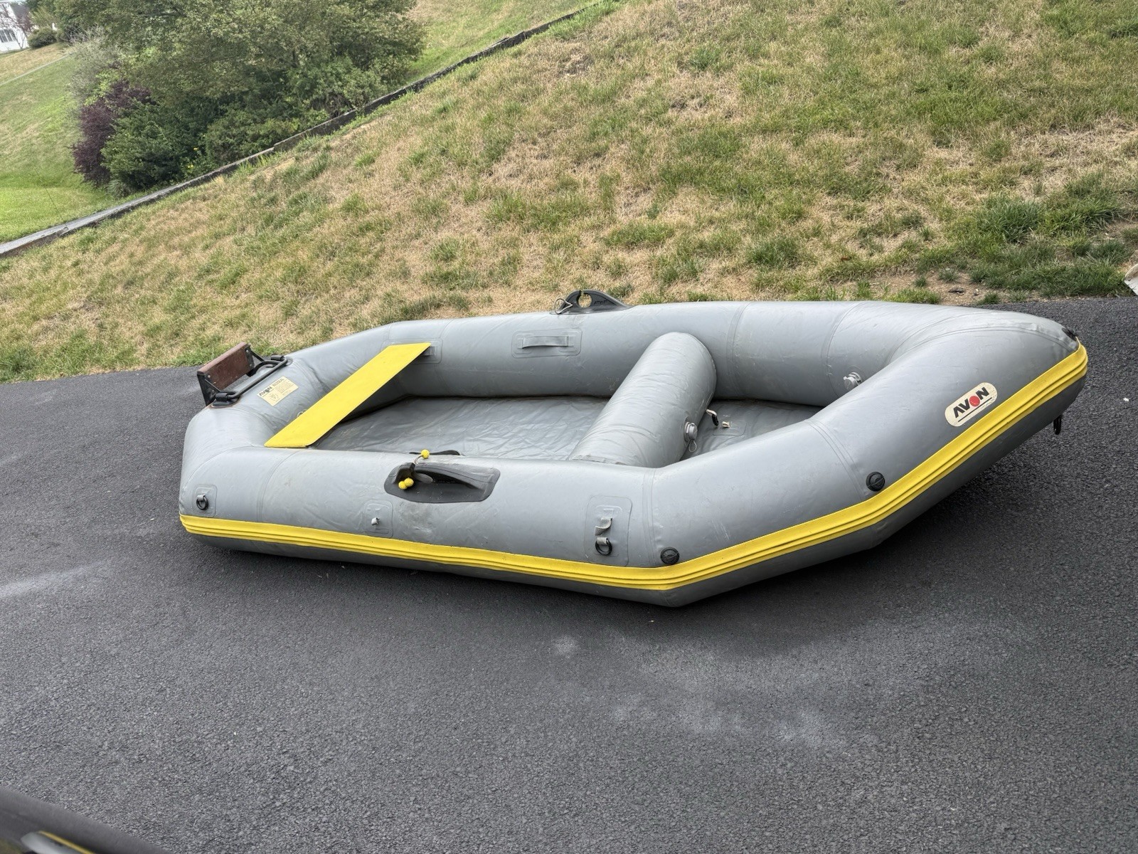 Avon Inflatable Raft Dinghy Boat Gray/Yellow with Oars, Inflatable Boat
