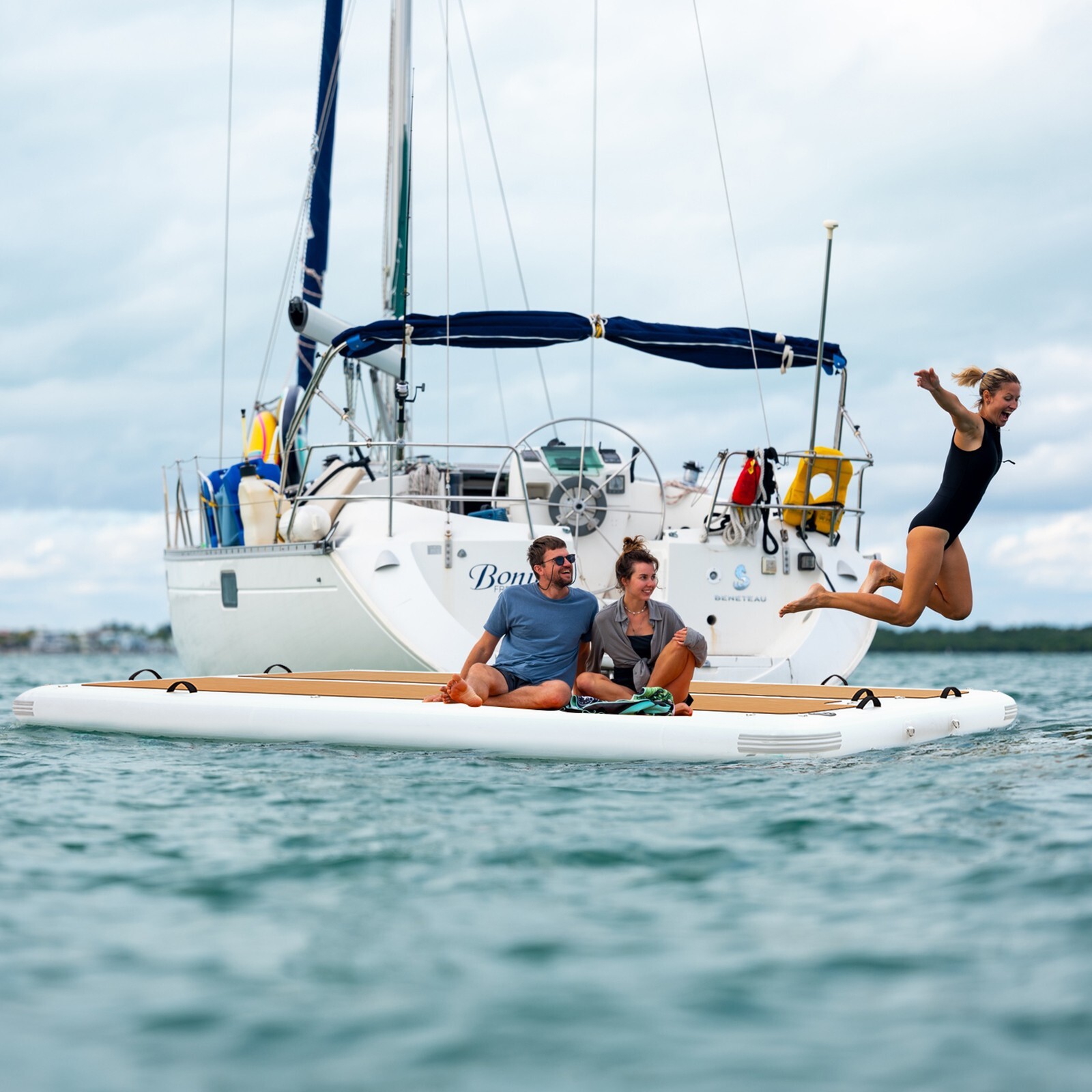 15’x6.5′ Floating Dock: Instant Party Platform for 15 Electric Pump for 1-Min