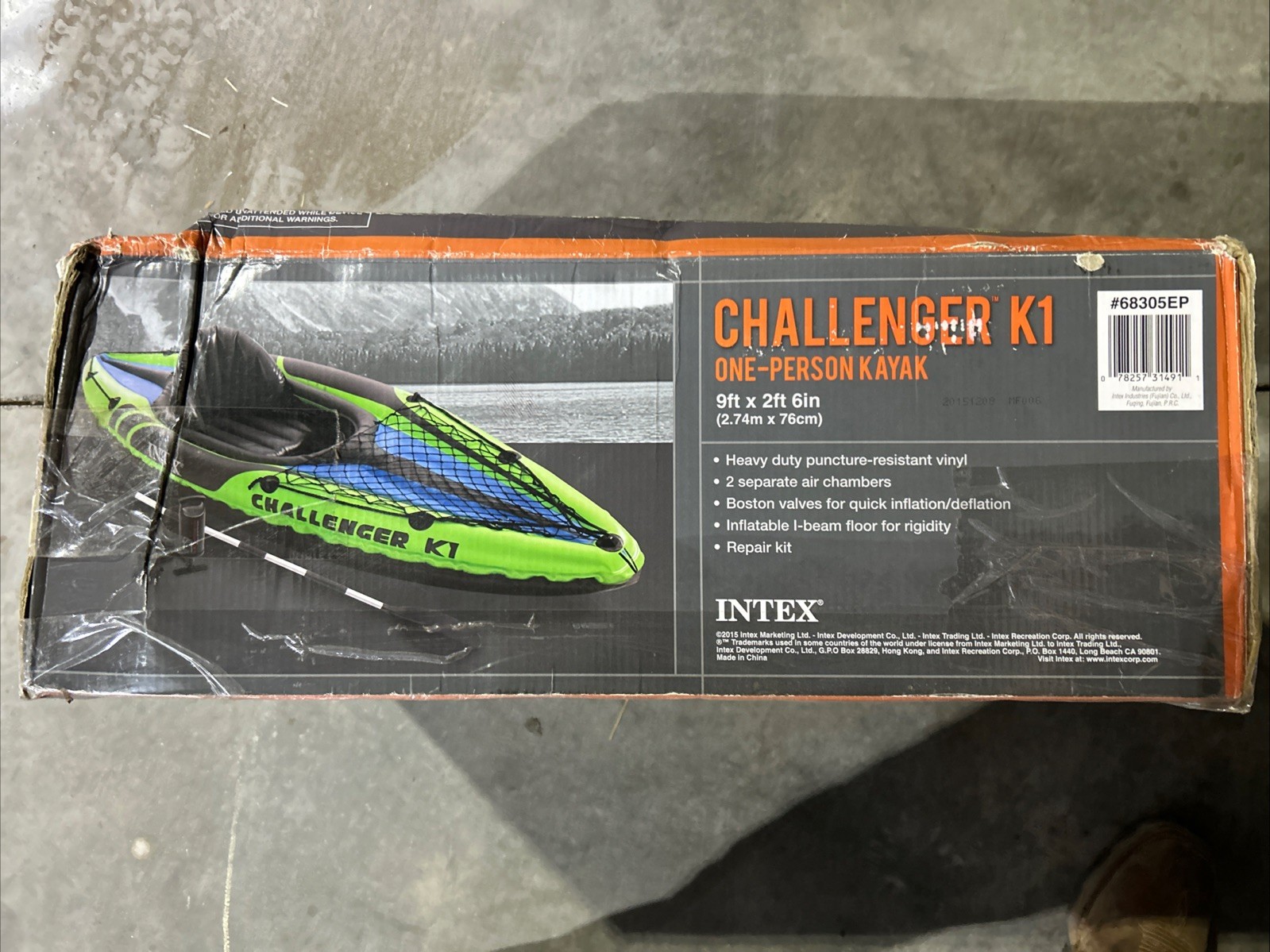 Intex Challenger K1 One Person Inflatable Kayak Kit with Carry Bag, Oar & Pump