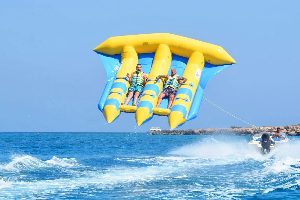 Inflatable Fly Fish Towable Banana Boat Tube For water sports Game Stimulation