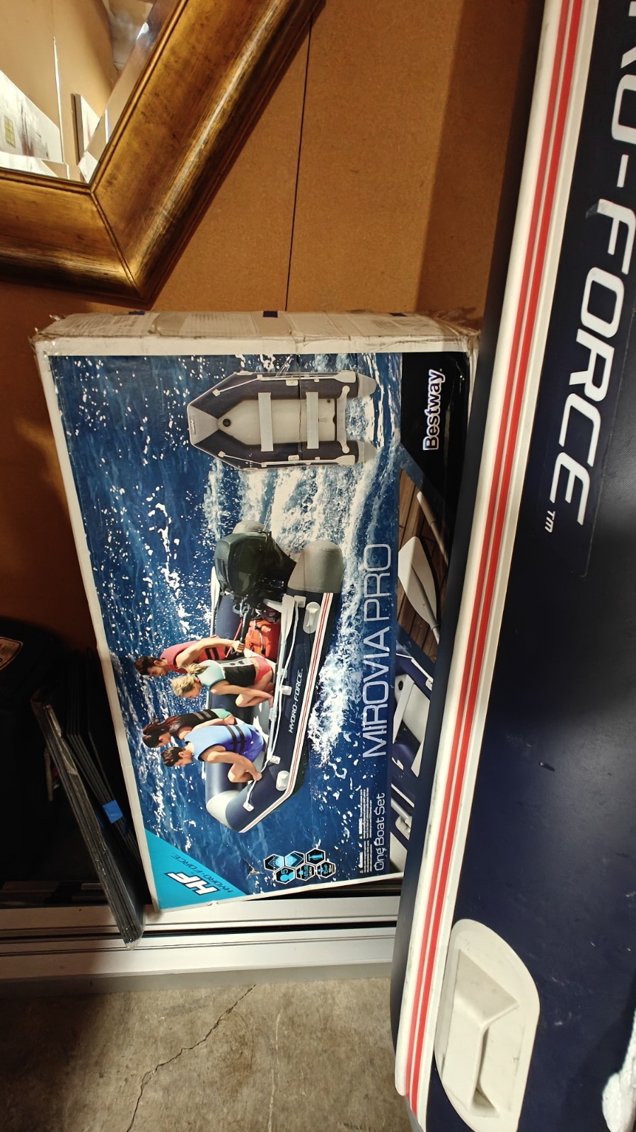 Hydro force inflatable boat with Motor, extra battery, life jacket and hand pump