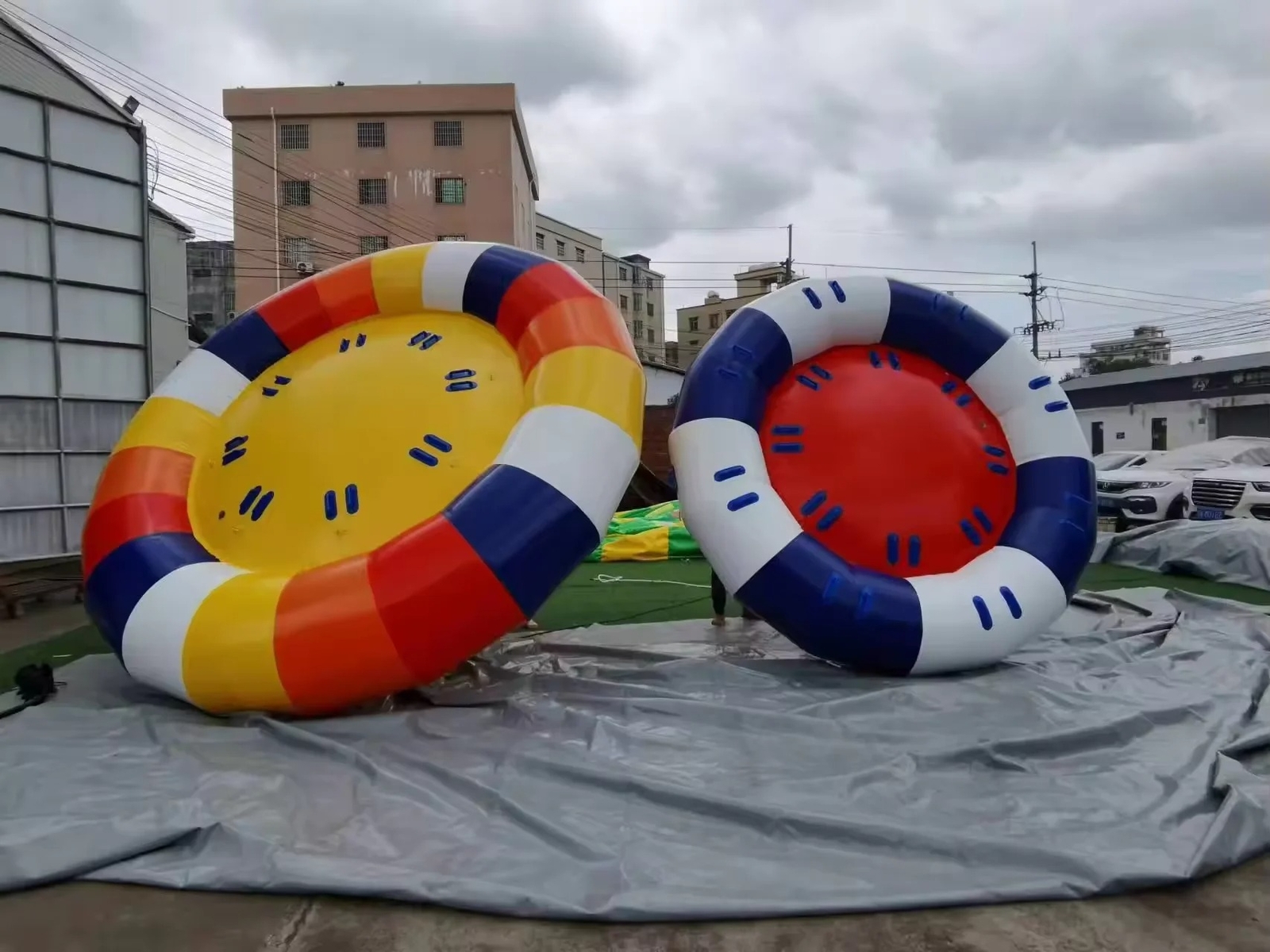 10ft Inflatable Spinning UFO Disco Boat Towable Tube for Outdoor Water Games