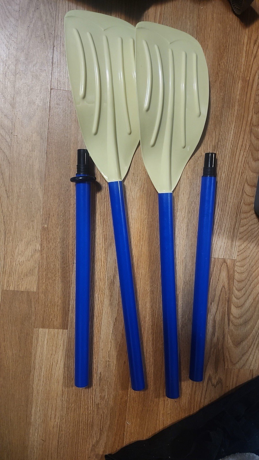 Inflatable Raft Boat with Oars 2-Piece Paddle Set Blue Shafts Beige Blades