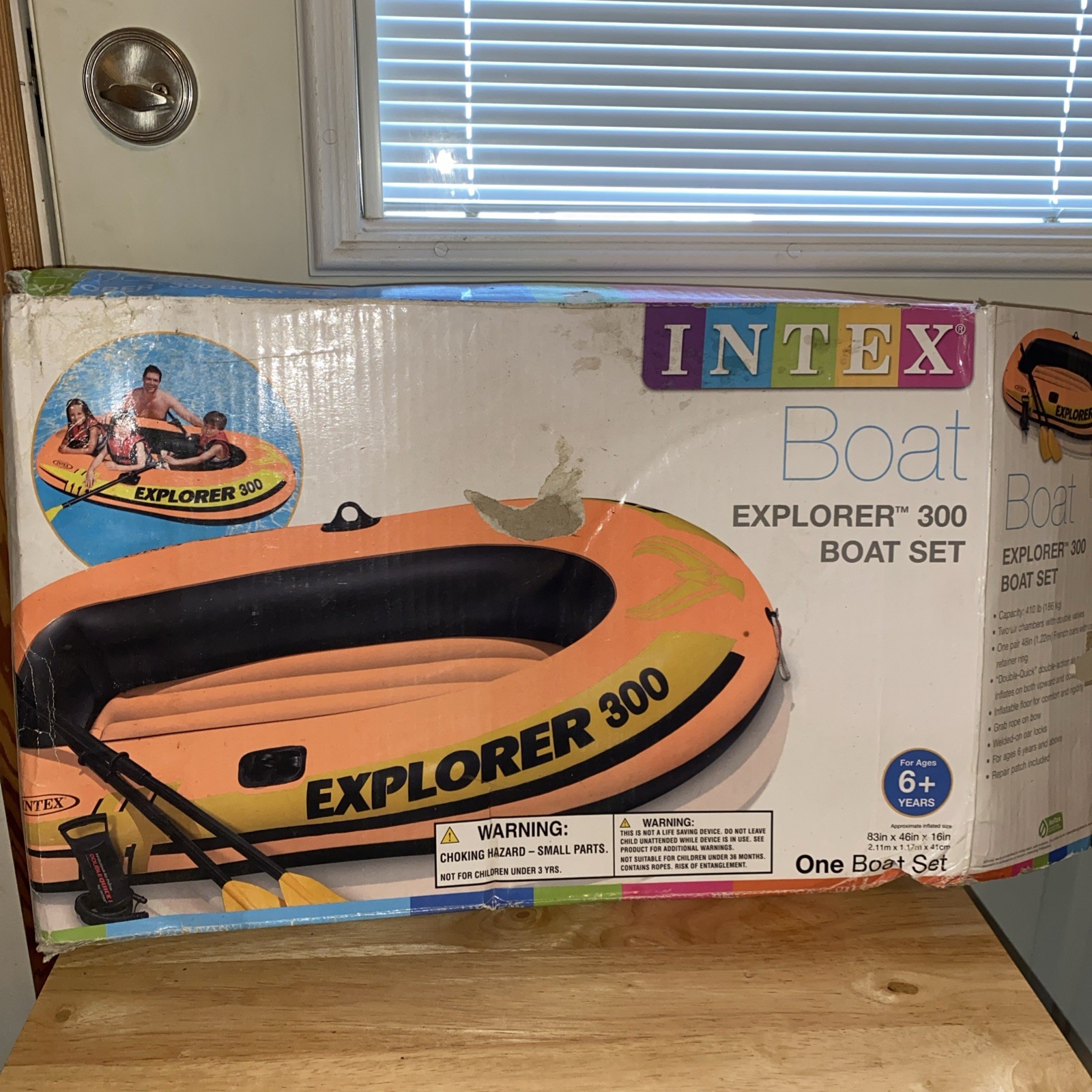 Intex Explorer 300 Boat Set!!! Fun!!! Beach Stuff!!! New In Open Box