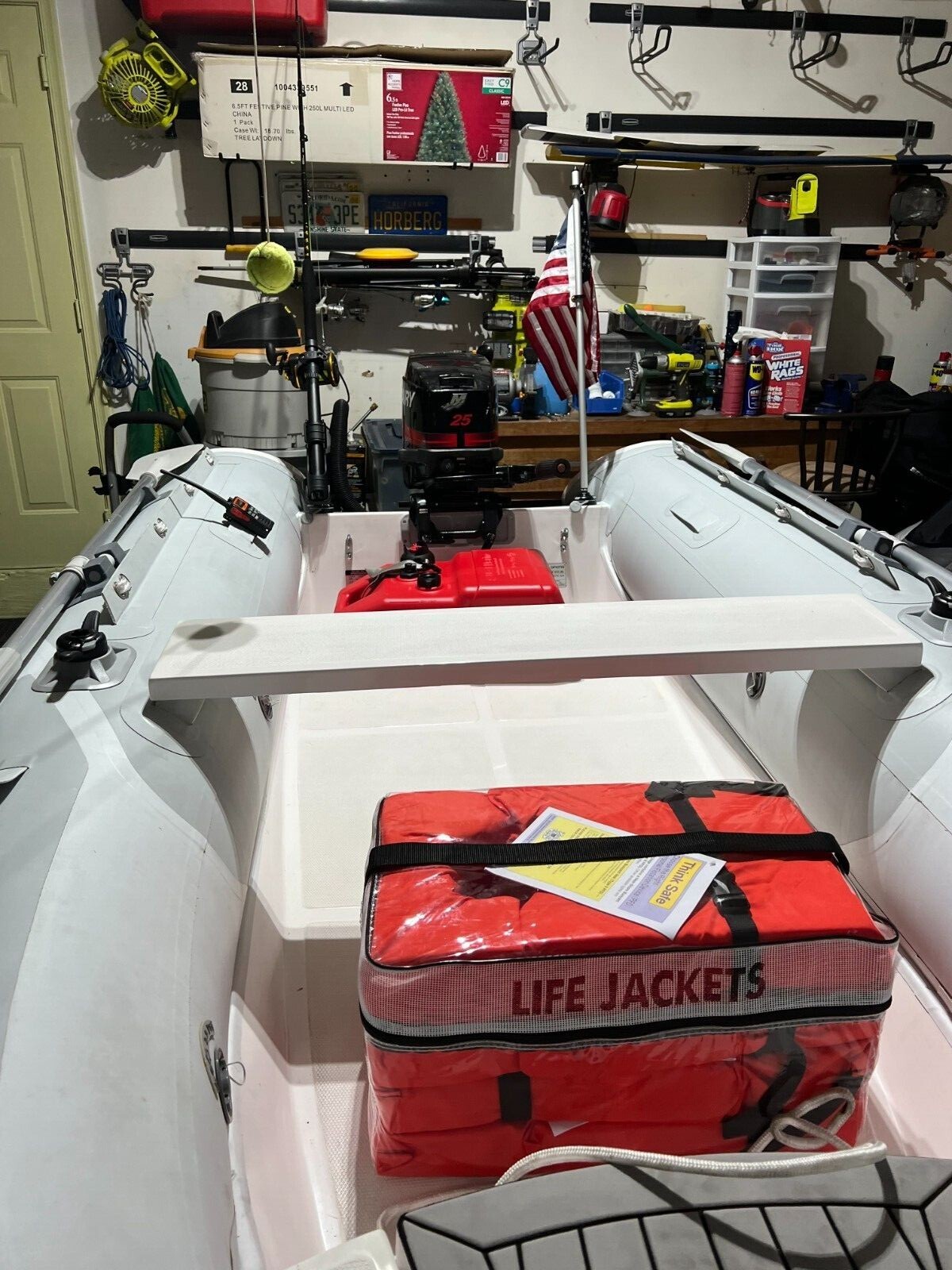 Inflatable Gray Hypalon Fishing ,Diving Boat with 25 hp Outboard motor