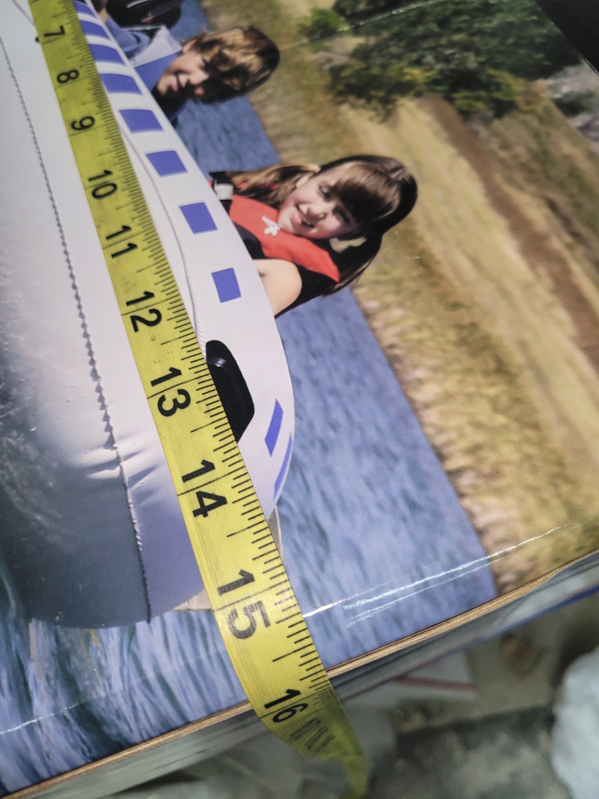 Inflatable Raft Boat 1-4 Person Portable 9.25ft X 5ft 680lb Capacity Quality Nib