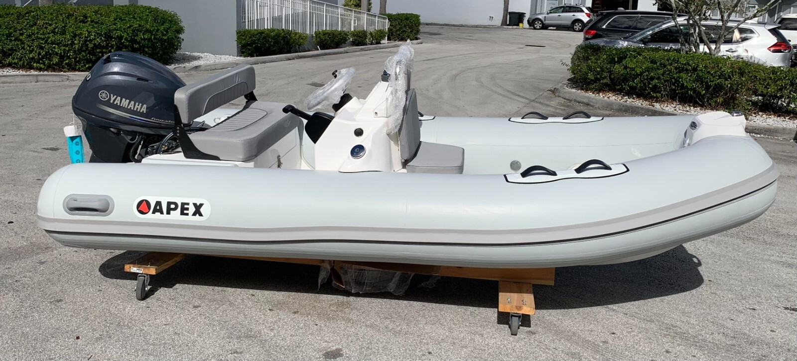 inflatable boats APEX A-13 Deluxe Tender – Dinghy – 13 FT YAMAHA 40 HP