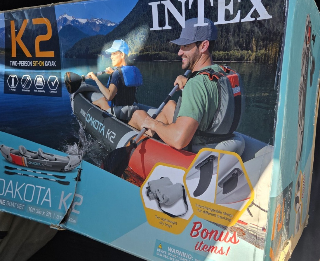 NEW in BOX Intex Dakota K2 2 Person Vinyl Inflatable Kayak with Oars, Pump, Bag